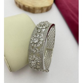 Openable Broad Bracelet