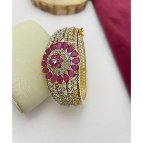 Openable Broad Bracelet