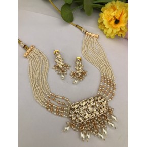 Kundan Choker Necklace Set