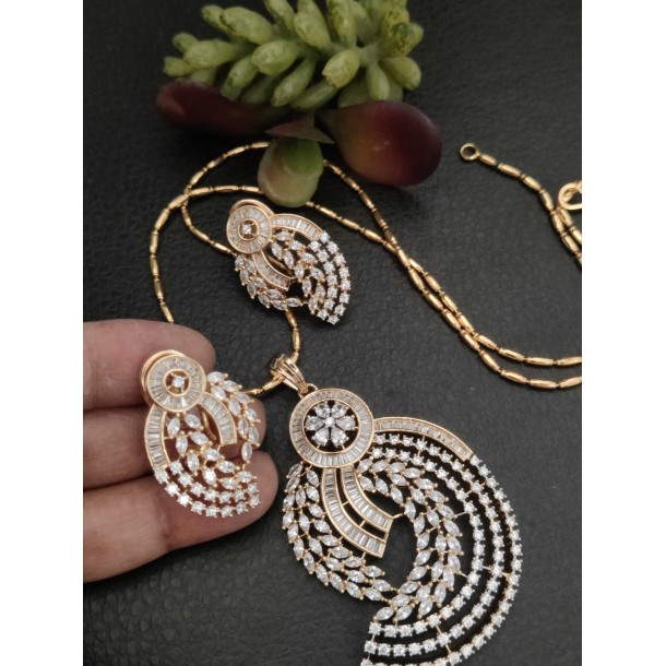 American Diamond Pendant Set With Chain