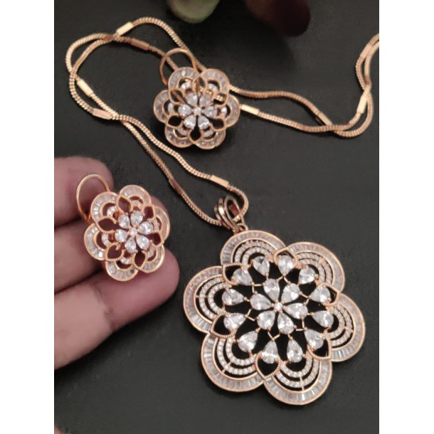American Diamond Pendant Set With Chain