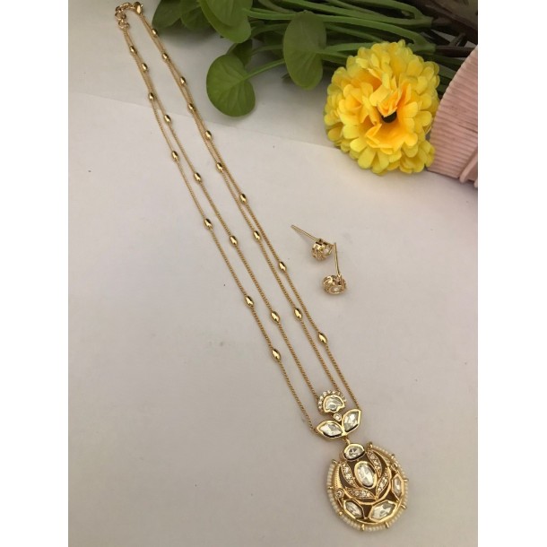 Kundan Pendant Set