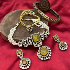 Choker Set