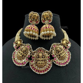 Temple Choker Set