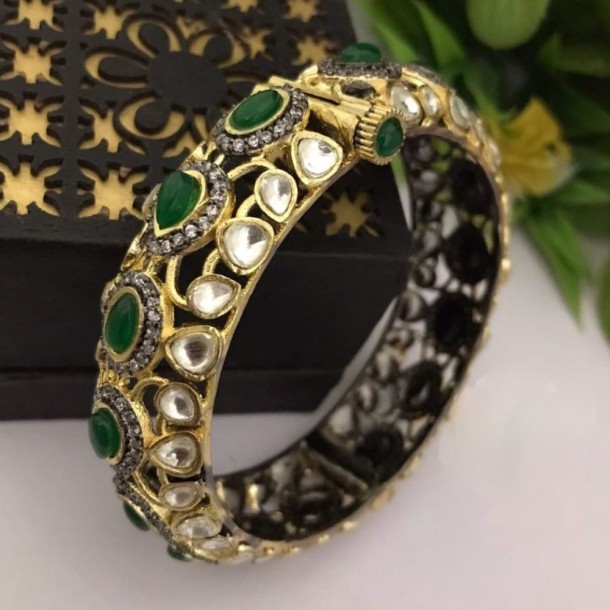 Kundan bracelet 