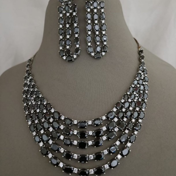 Necklace set