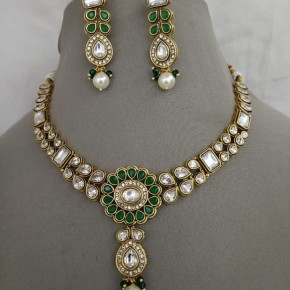 Kundan Set